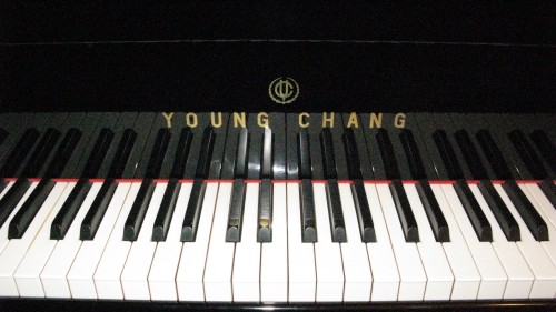 Young Chang G-150 Baby Grand Piano For Sale, Toronto